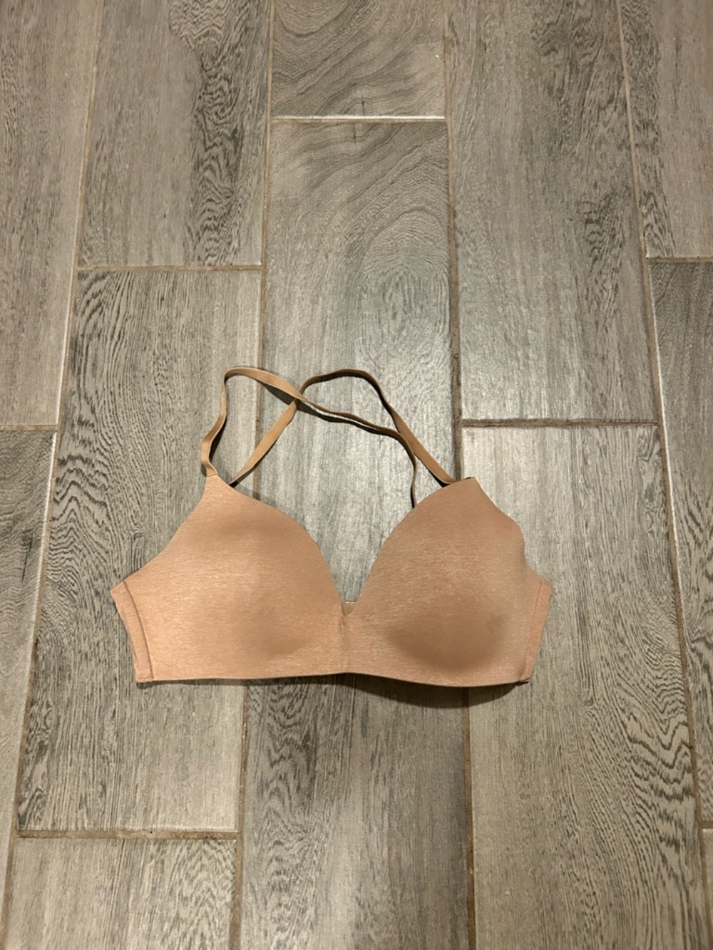Victoria's Secret  Wireless Seamless Nude T-Shirt Bra - size 36 B
